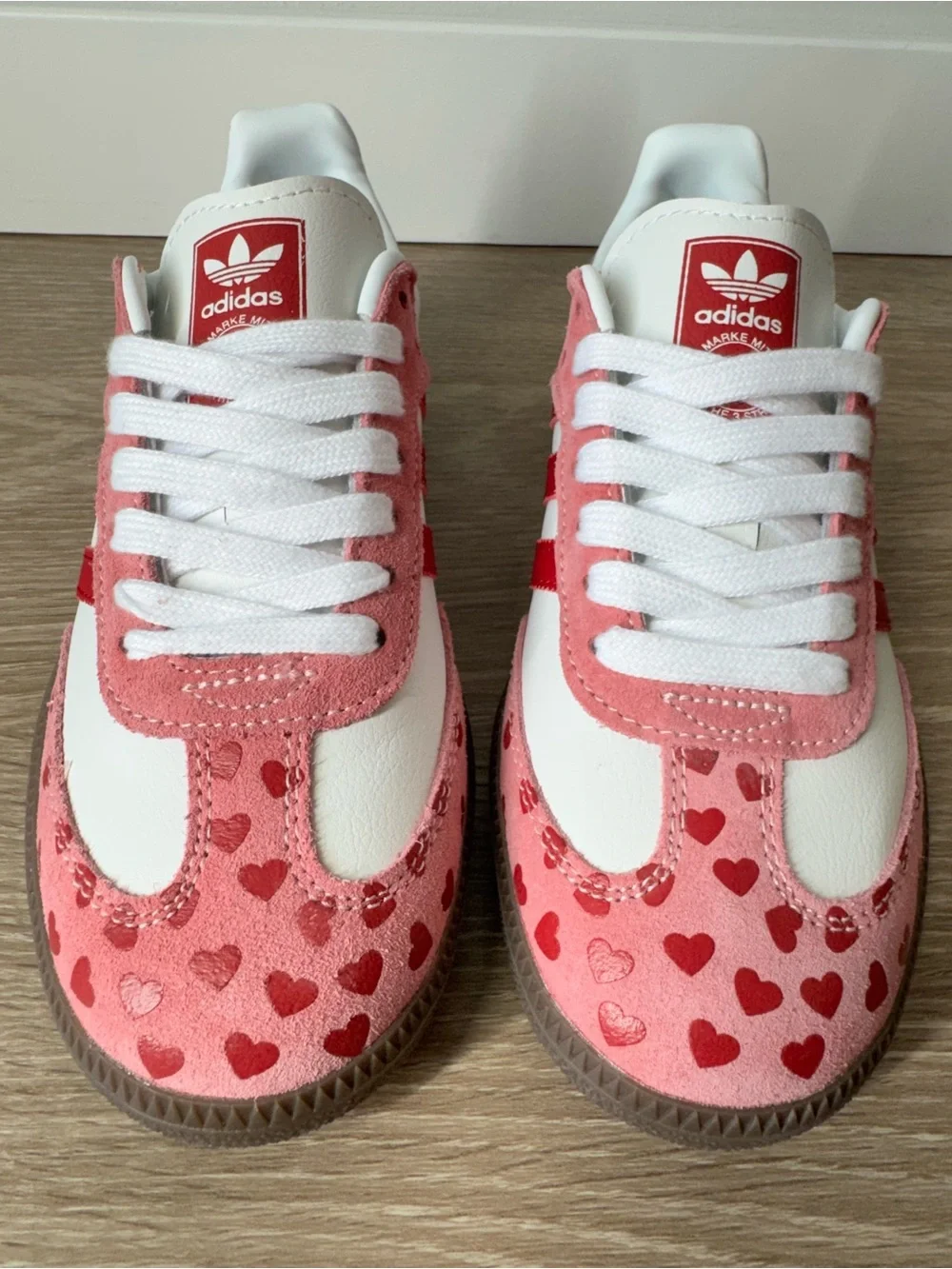 (NWT) Adidas Samba Comme des  Garçons Sneakers, Red Pink & White w/ Hearts, 6.5 - Picture 8 of 8